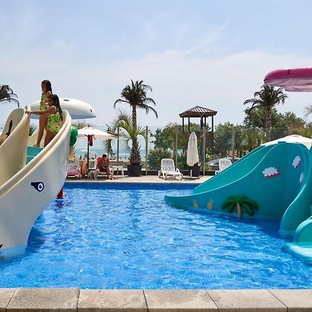 Sunrise Aparthotel Pool & Spa Mamaia Nord ナボダリ エクステリア 写真